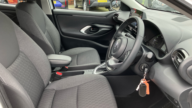 Toyota Yaris 1.5 Hybrid Icon 5dr CVT Hybrid Hatchback